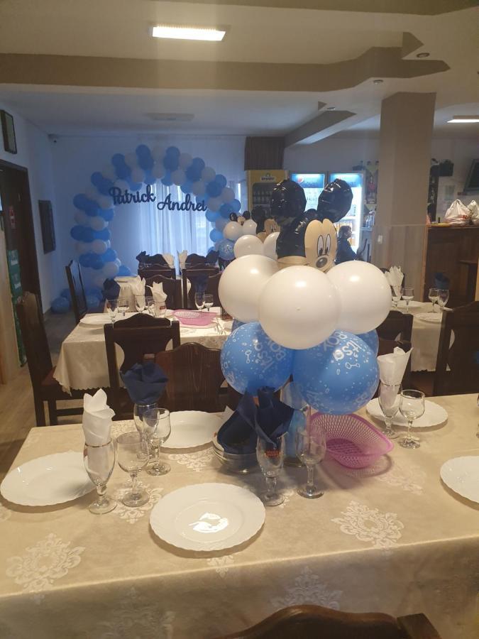 Pensiunea Ronicson Milostea Bagian luar foto